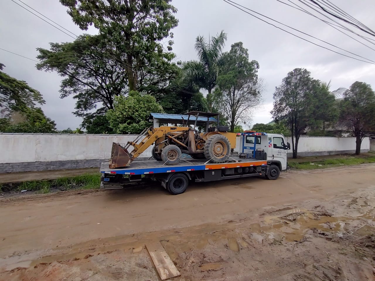 tranporte carregadeira.jpeg